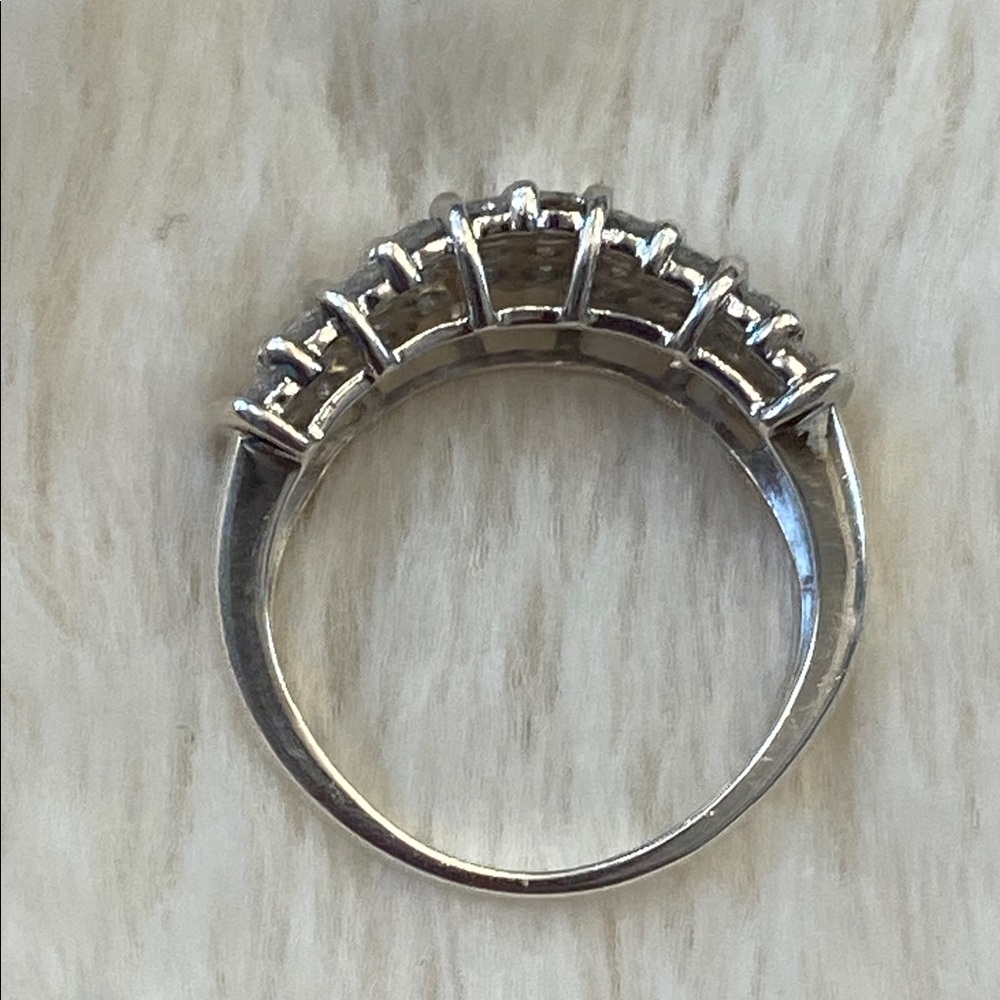Diamond Fashion Ring - Picture 3 of 6
